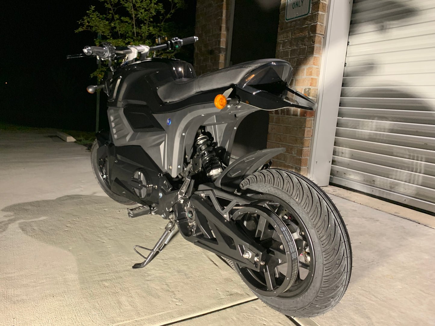 MEGAVOLT (Superfly) Electro-Cycle, Model: EV-M5SS 4000w Lithium, Mid Motor Mount, Electric Motorcycle Scooter